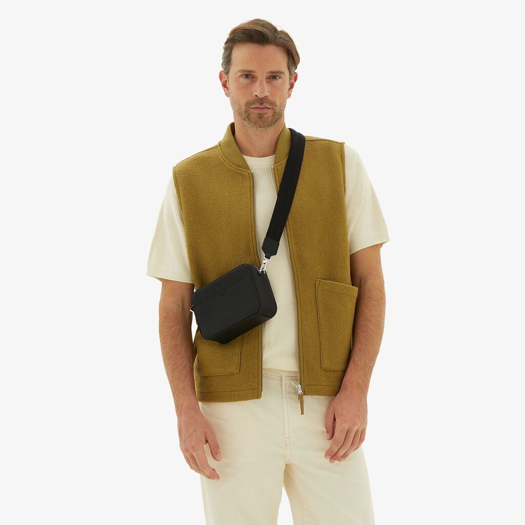 Valextra Borsa a tracolla da Uomo di Lusso Pelle Nera | Valextra V-Line Offerta