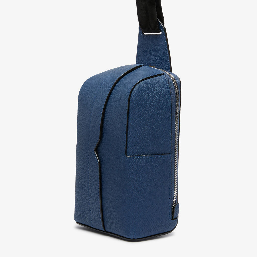 Valextra Zaino monospalla Uomo in Pelle Blu Zaffiro | Valextra V-Line Promozione