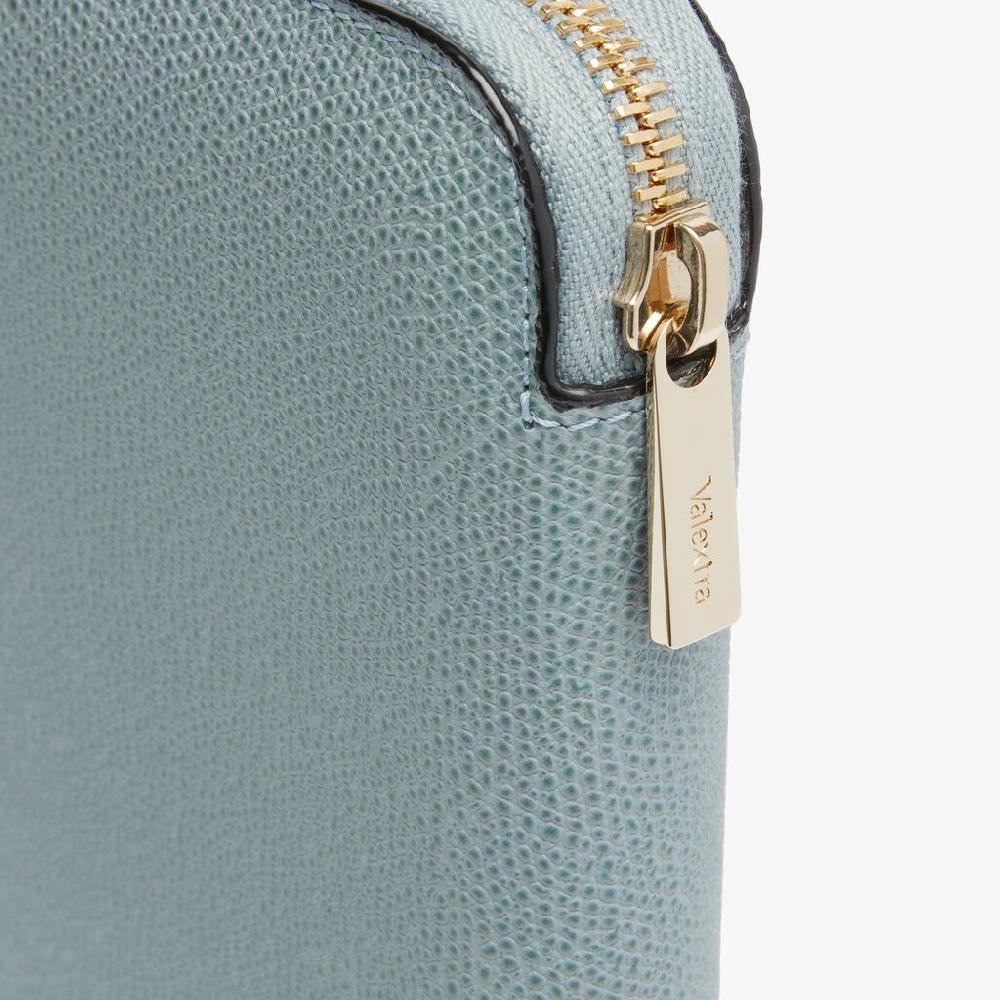 Valextra Portafoglio da Donna di Lusso in Pelle Azzurra | Valextra Zip Around Offerta