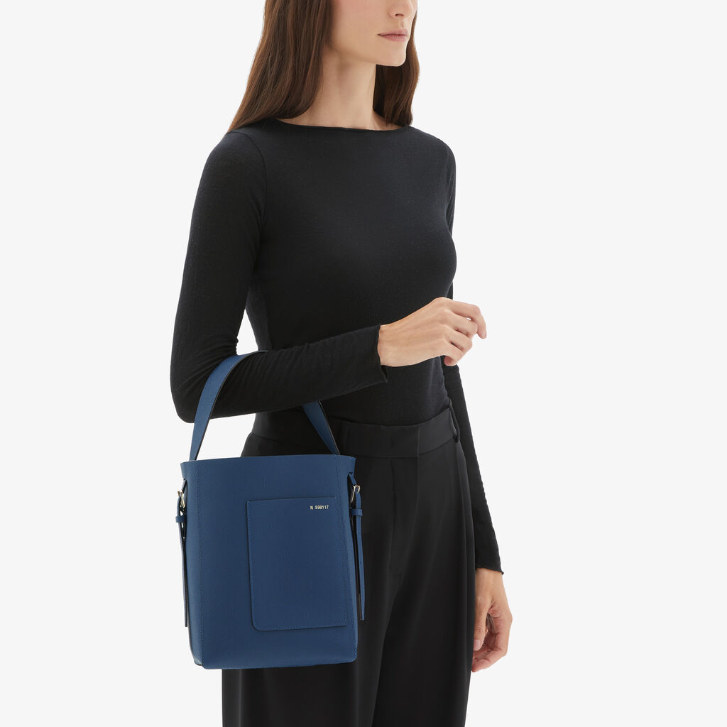 Valextra Borsa a secchiello da Donna in Pelle Blu Zaffiro | Valextra Soft Vendita Calda