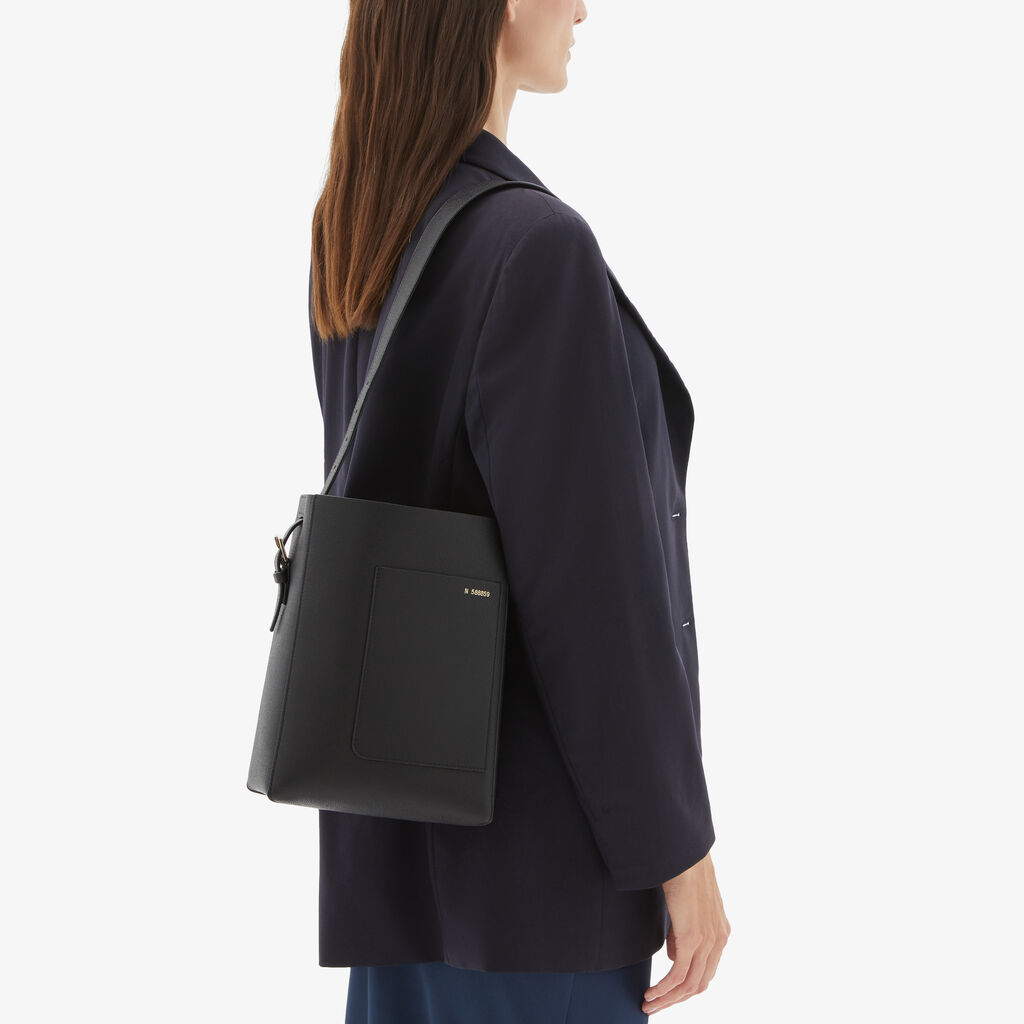 Valextra Borsa a secchiello da Donna di Lusso in Pelle Nera | Valextra Soft Online