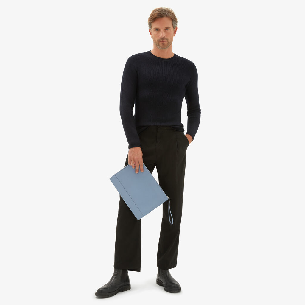 Valextra Pochette piatta portadocumenti in Pelle Azzurra | Valextra My Logo Presa