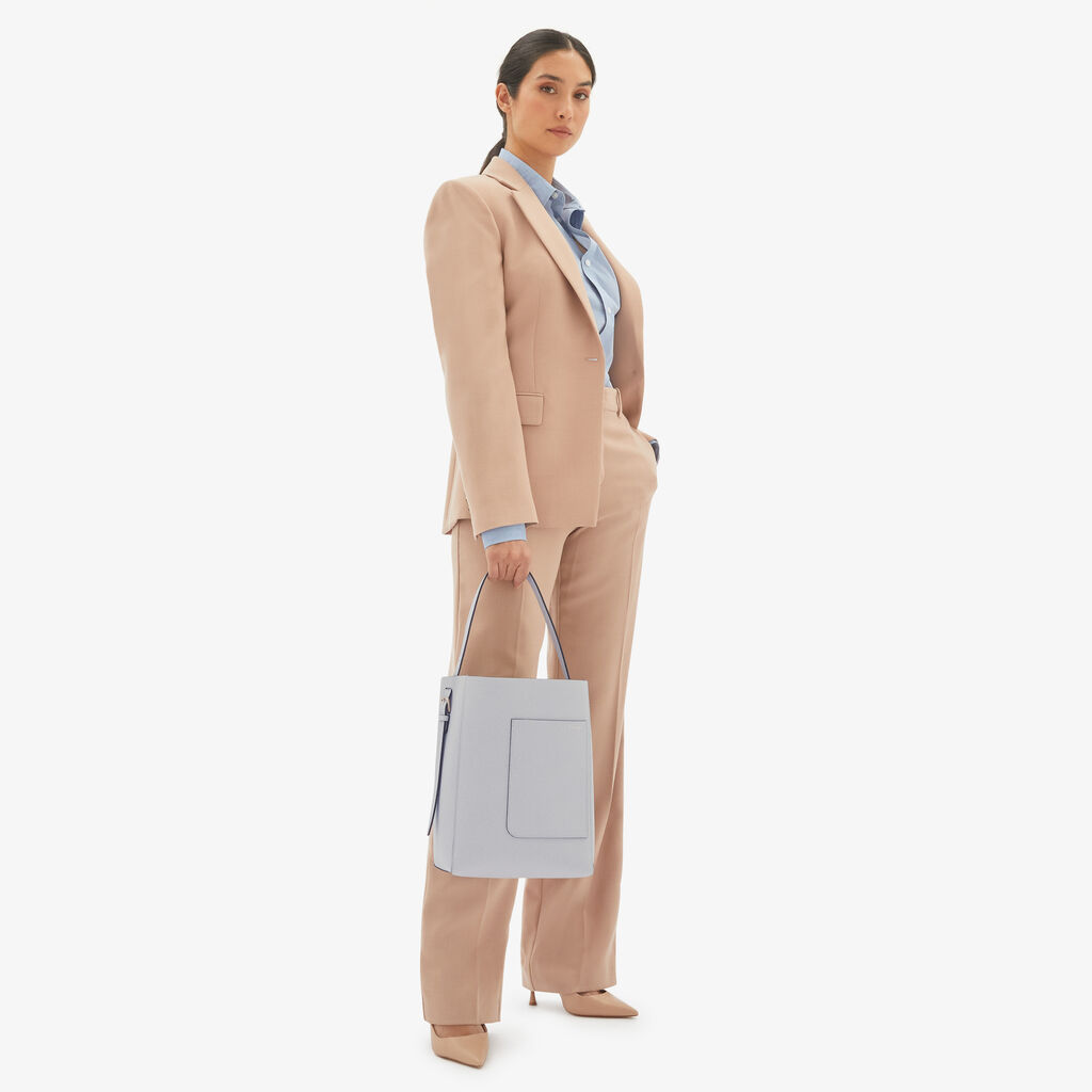 Valextra Borsa a secchiello da Donna in Pelle Grigia | Valextra Soft Offerta Giorno del Papà
