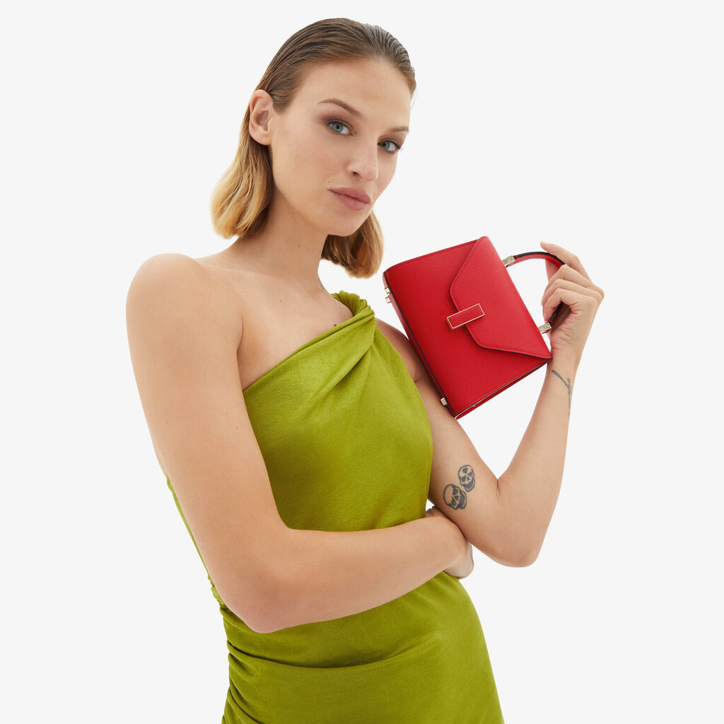 Valextra Borsa a tracolla da Donna in Pelle rigida Rossa | Valextra Iside Shopping Online