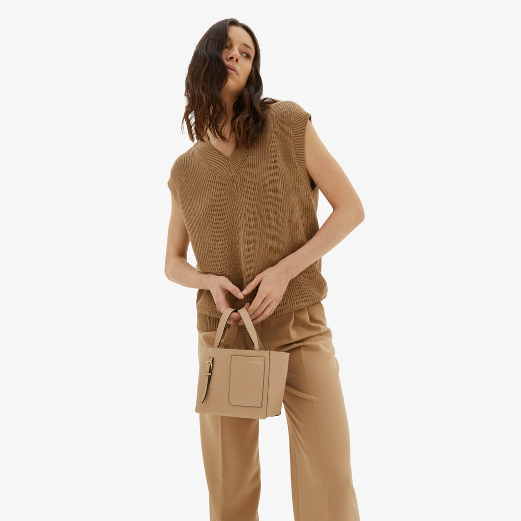 Valextra Borsa a secchiello da Donna di Lusso in Pelle Beige | Valextra Soft Offerta speciale