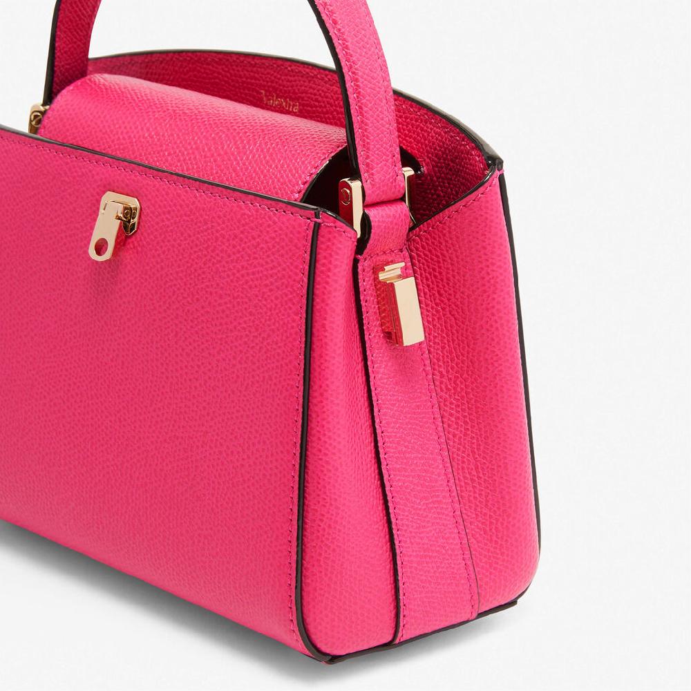 Valextra Borsa a tracolla Micro in Pelle Rosa Fucsia | Valextra Brera Latest fashion