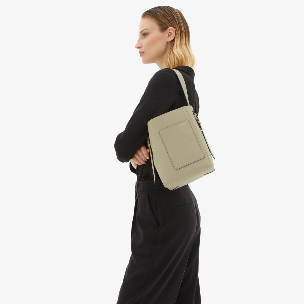 Valextra Borsa a secchiello da Donna in Pelle Verde tundra | Valextra Soft Comprane uno, ottenene uno gratis