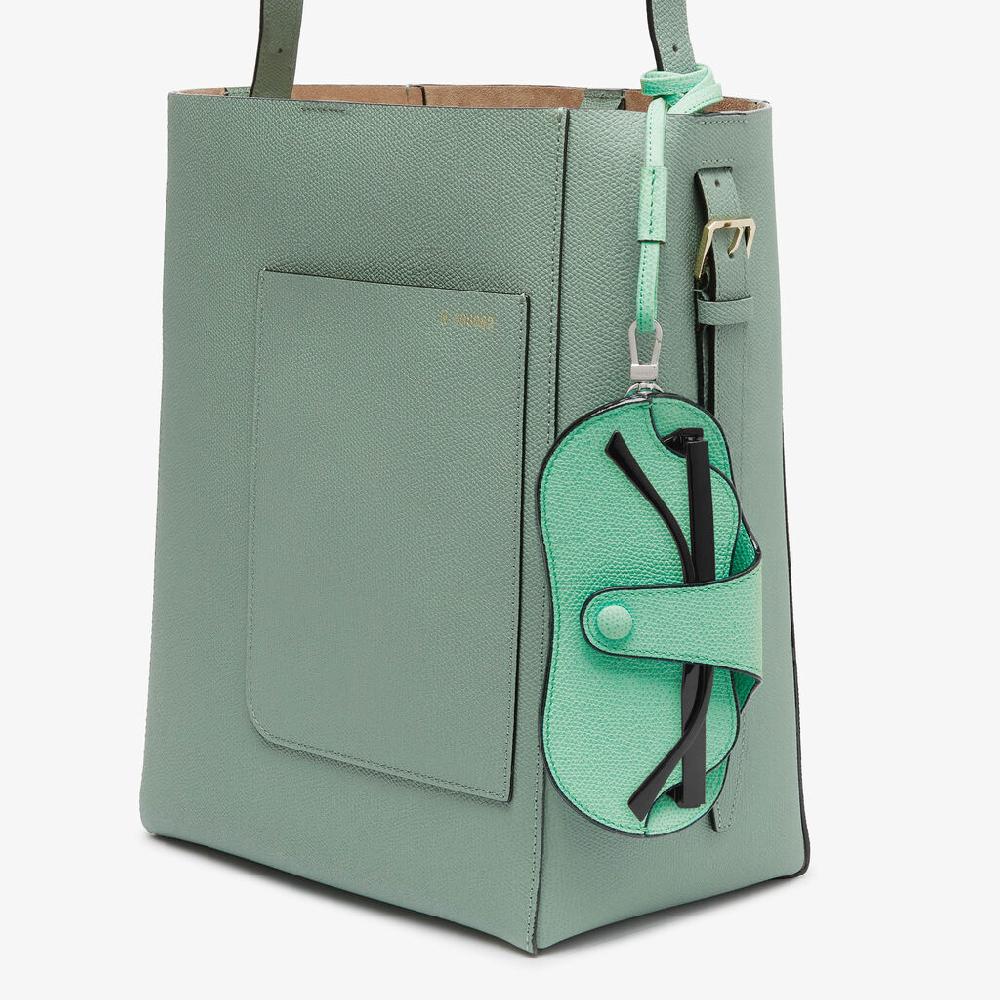 Valextra Porta Occhiali Con Tracolla | Pelle di vitello Millepunte | Verde LatteMenta | Valextra Rilascio limitato