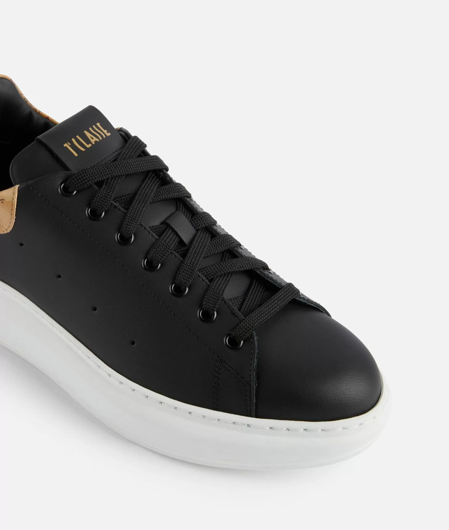 Alviero martini 1a classe Sneakers in pelle liscia Nere Prezzo Ridotto