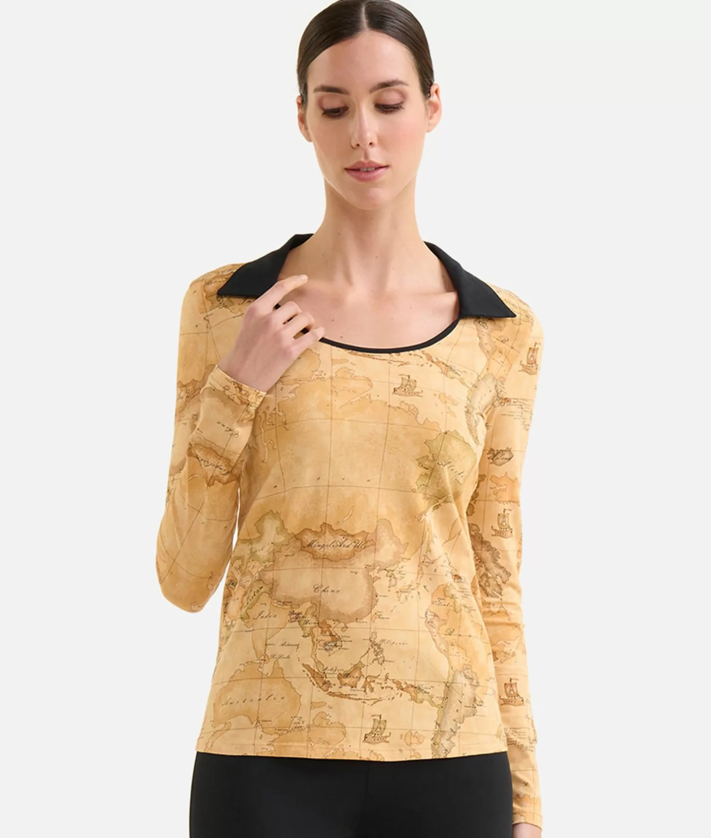 Alviero martini 1a classe T-shirt a maniche lunghe con colletto in jersey di cotone stretch Geo Classic Acquista Ora