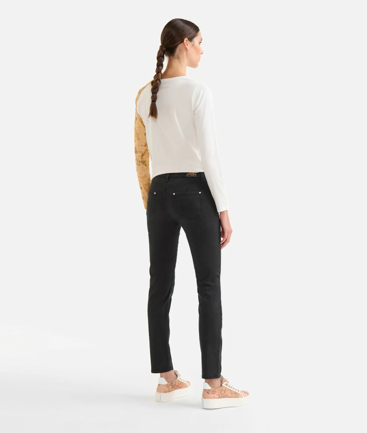Alviero martini 1a classe Pantaloni in gabardina smerigliata con taschino Geo Classic Neri Offerta