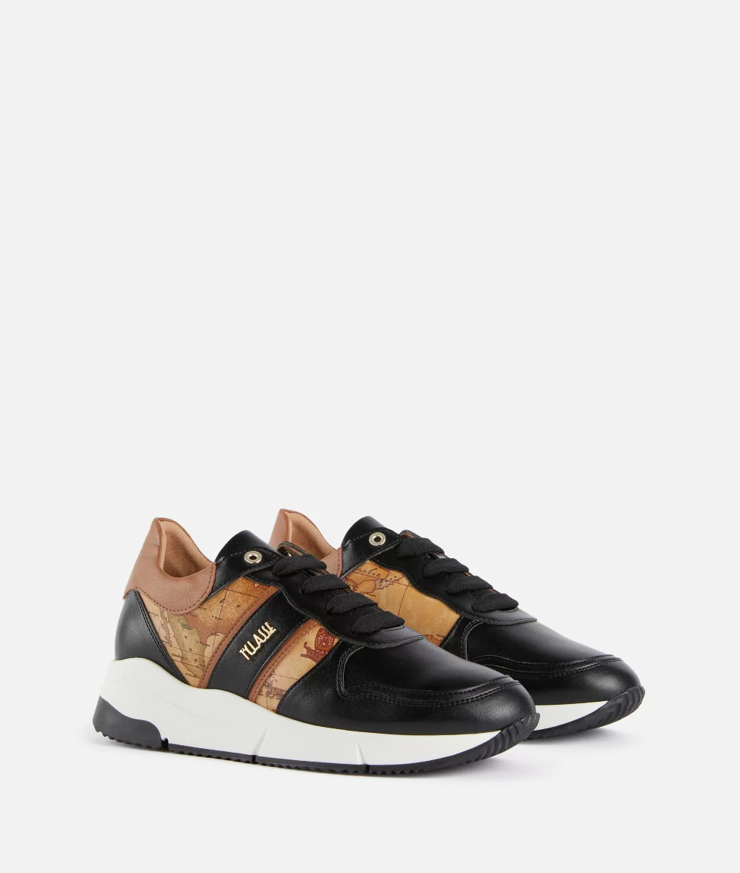 Alviero martini 1a classe Running in eco nappa con logo e dettagli Geo Classic Nere Fino al 50% di sconto